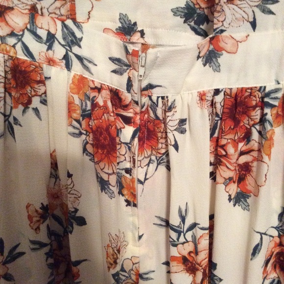 Rue 21 romper - Picture 3 of 6